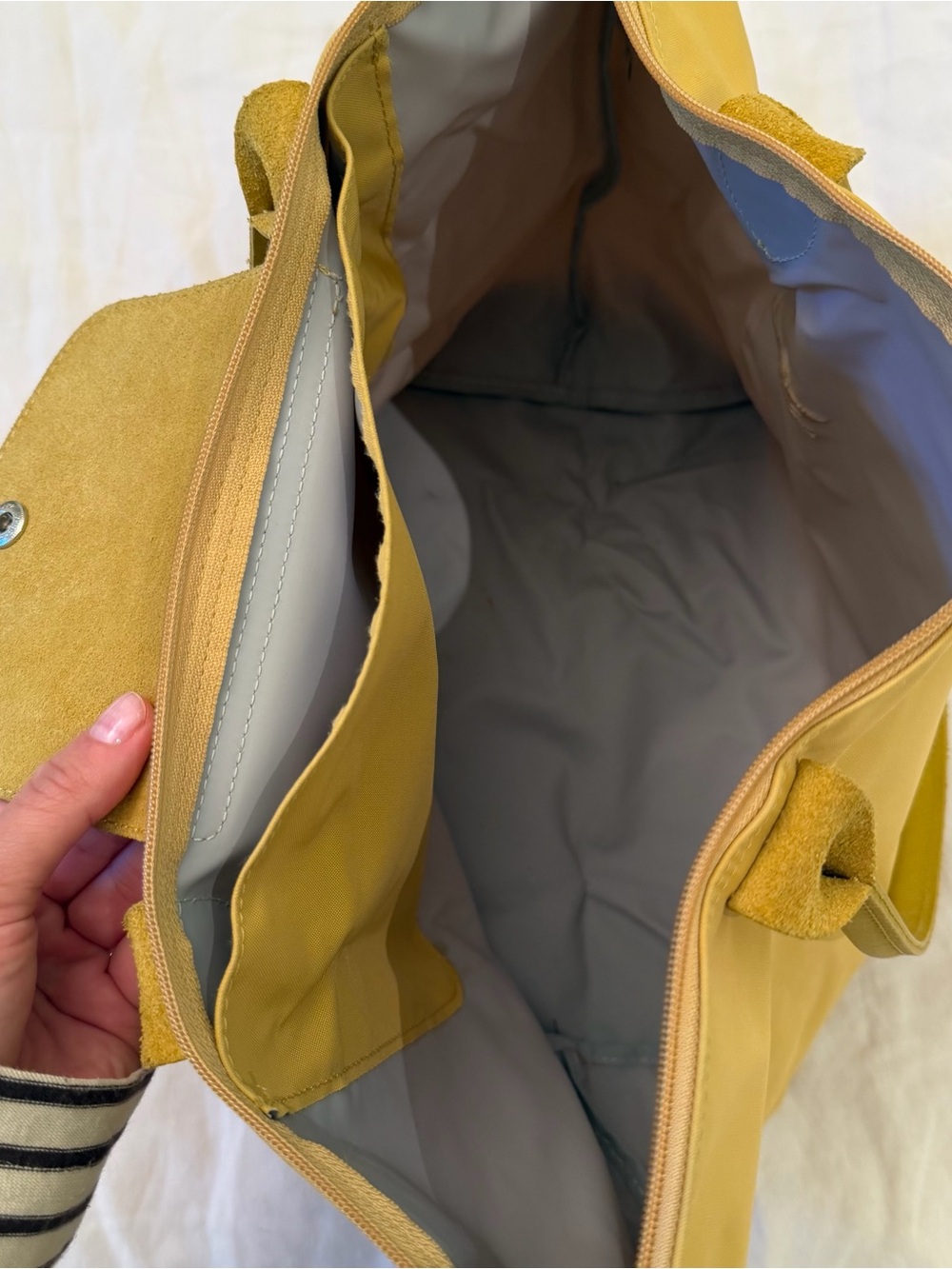 LONGCHAMP LE PILAGE TOTE! - Picture 7 of 10